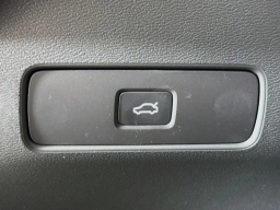 Volvo XC40 Plus B5 AWD 2026