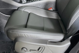 Volvo XC40 Plus B5 AWD 2026