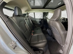 Volvo XC40 Plus B5 AWD 2026