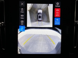 Volvo XC40 Plus B5 AWD 2026