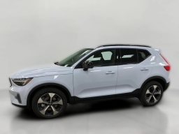 Volvo XC40 Plus B5 AWD 2026