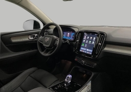 Volvo XC40 Plus B5 AWD 2026