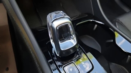 Volvo XC40 Plus B5 AWD 2026