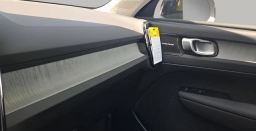 Volvo XC40 Plus B5 AWD 2026