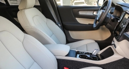 Volvo XC40 Plus B5 AWD 2026