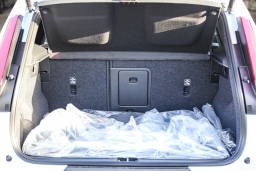 Volvo XC40 Plus B5 AWD 2026