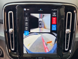 Volvo XC40 Plus B5 AWD 2026