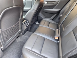 Volvo XC40 Plus B5 AWD 2026