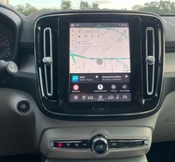 Volvo XC40 Plus B5 AWD 2026