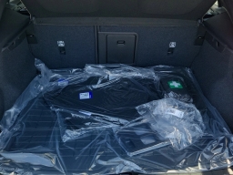Volvo XC40 Plus B5 AWD 2026