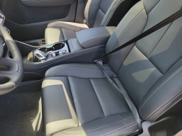 Volvo XC40 Plus B5 AWD 2026