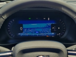 Volvo XC40 Plus B5 AWD 2026