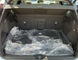 Volvo XC40 Plus B5 AWD 2026