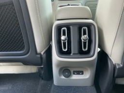 Volvo XC40 Plus B5 AWD 2026