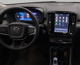 Volvo XC40 Plus B5 AWD 2026