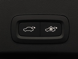 Volvo XC40 Plus B5 AWD 2026
