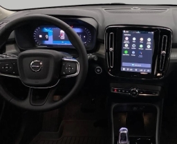 Volvo XC40 Plus B5 AWD 2026