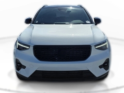 Volvo XC40 Ultra Black Edition B5 AWD 2026