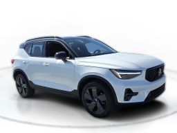 Volvo XC40 Ultra Black Edition B5 AWD 2026