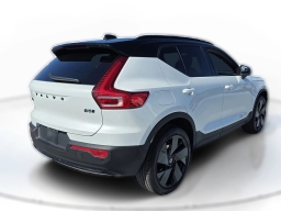 Volvo XC40 Ultra Black Edition B5 AWD 2026