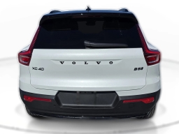 Volvo XC40 Ultra Black Edition B5 AWD 2026