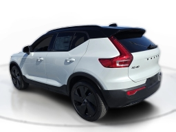 Volvo XC40 Ultra Black Edition B5 AWD 2026