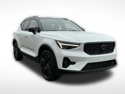 Volvo XC40 Ultra Black Edition B5 AWD 2026