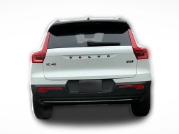 Volvo XC40 Ultra Black Edition B5 AWD 2026