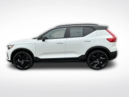 Volvo XC40 Ultra Black Edition B5 AWD 2026