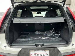 Volvo XC40 Ultra Black Edition B5 AWD 2026
