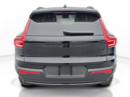 Volvo XC40 Ultra Black Edition B5 AWD 2026