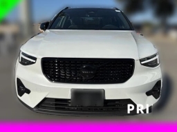 Volvo XC40 Ultra Black Edition B5 AWD 2026