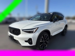 Volvo XC40 Ultra Black Edition B5 AWD 2026