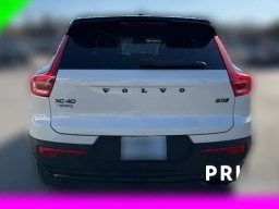 Volvo XC40 Ultra Black Edition B5 AWD 2026