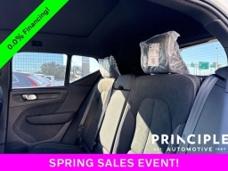 Volvo XC40 Ultra Black Edition B5 AWD 2026