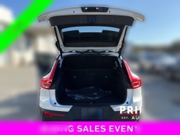 Volvo XC40 Ultra Black Edition B5 AWD 2026