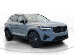 Volvo XC40 Ultra Black Edition B5 AWD 2026