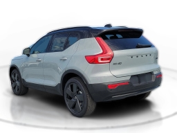 Volvo XC40 Ultra Black Edition B5 AWD 2026