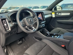 Volvo XC40 Ultra Black Edition B5 AWD 2026