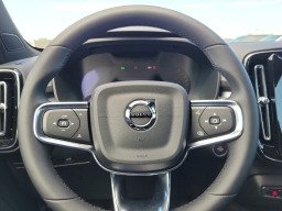 Volvo XC40 Ultra Black Edition B5 AWD 2026
