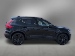 Volvo XC40 Ultra Black Edition B5 AWD 2026