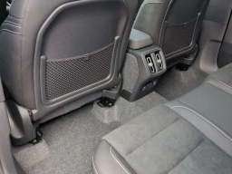 Volvo XC40 Ultra Black Edition B5 AWD 2026