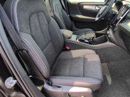 Volvo XC40 Ultra Black Edition B5 AWD 2026