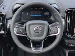 Volvo XC40 Ultra Black Edition B5 AWD 2026