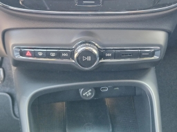 Volvo XC40 Ultra Black Edition B5 AWD 2026