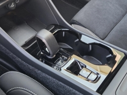 Volvo XC40 Ultra Black Edition B5 AWD 2026