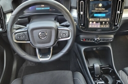 Volvo XC40 Ultra Black Edition B5 AWD 2026
