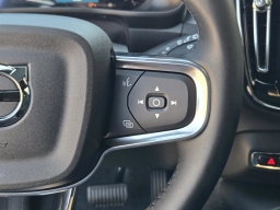 Volvo XC40 Ultra Black Edition B5 AWD 2026