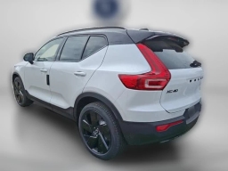 Volvo XC40 Ultra Black Edition B5 AWD 2026