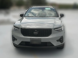 Volvo XC40 Ultra Black Edition B5 AWD 2026